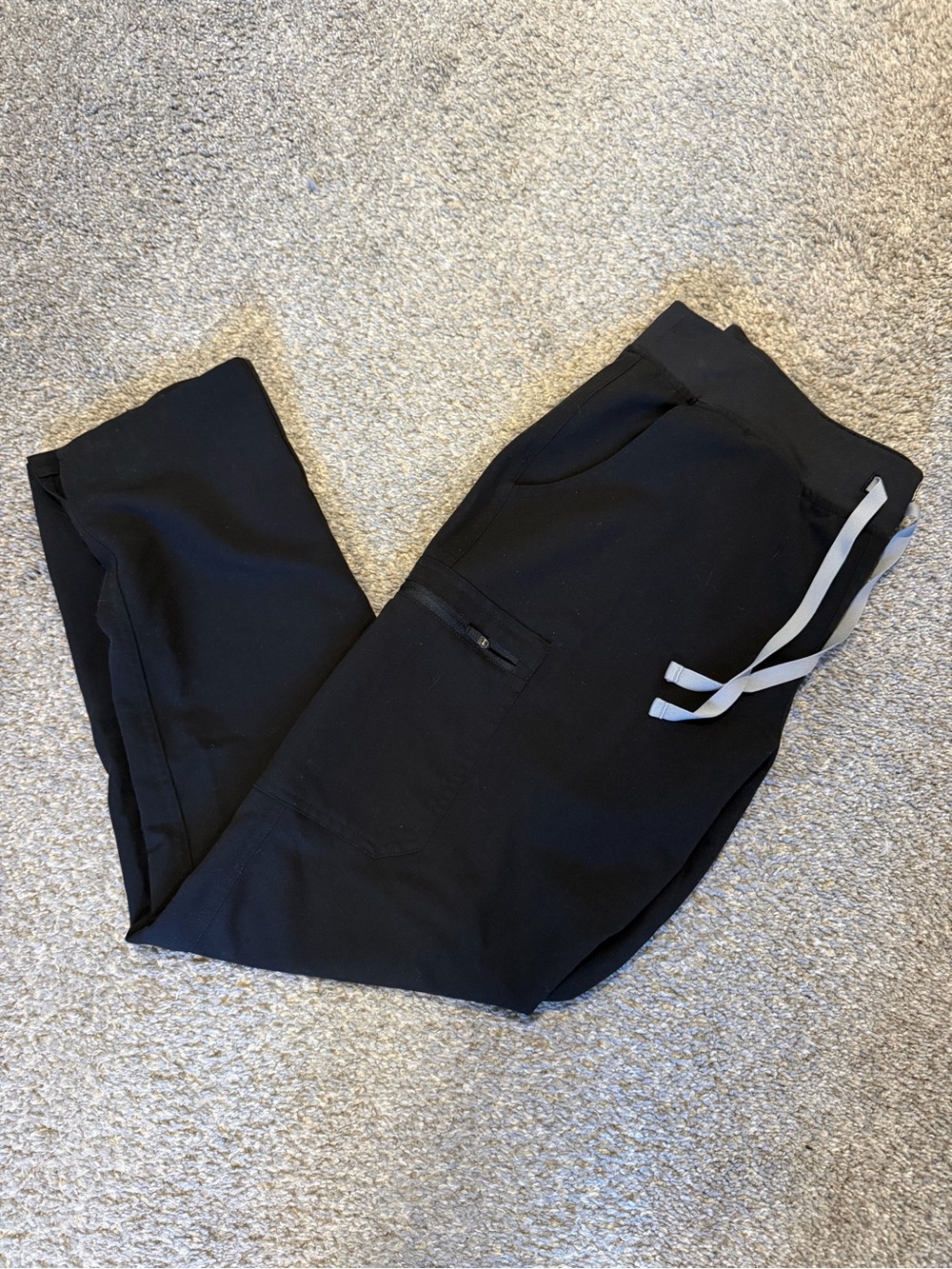 Figs Women's Black Yola yoga waistband scrub pants